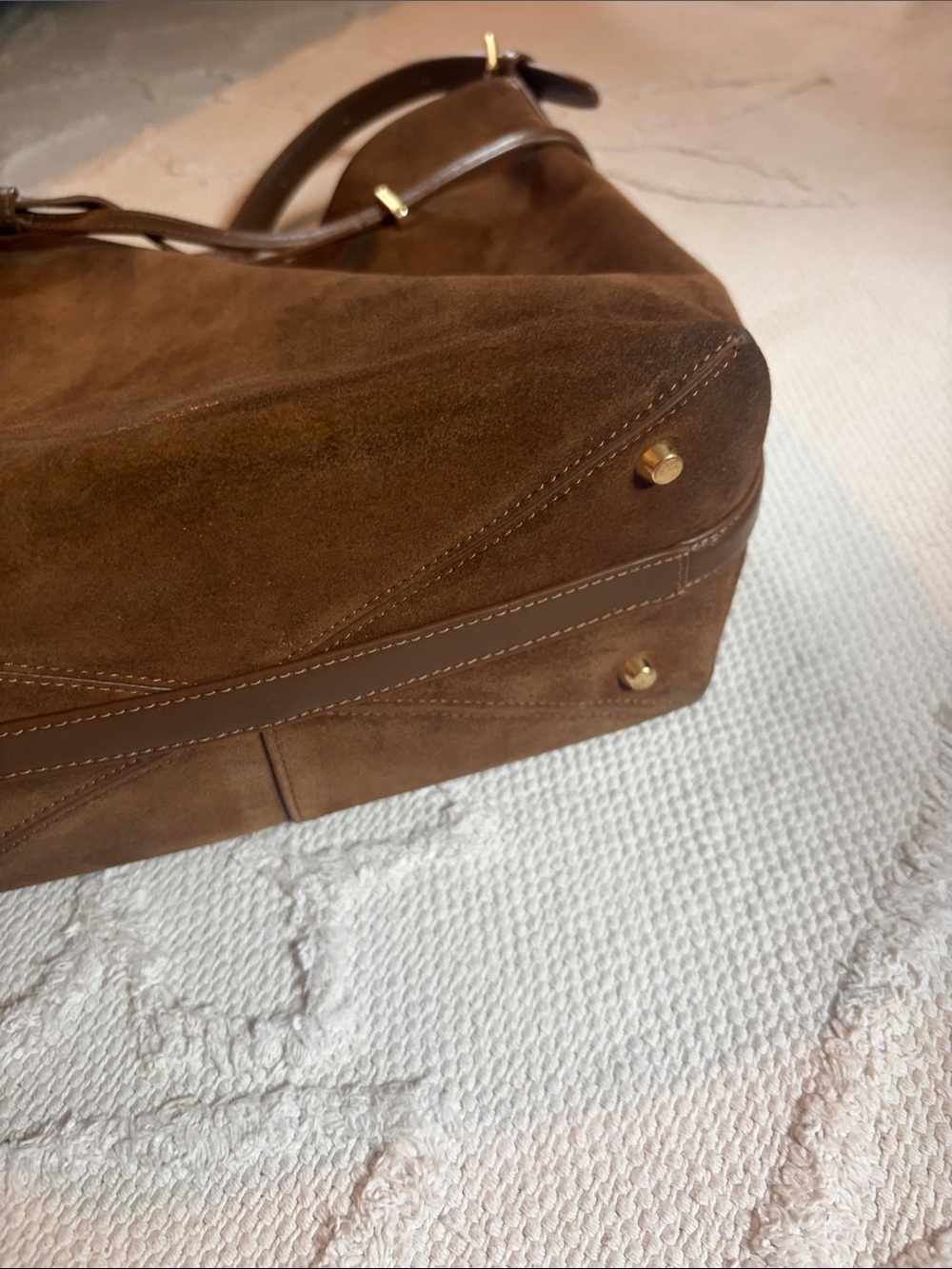 Verafied New York Toffee Suede Belted Tote Bag - Picture 6 of 12
